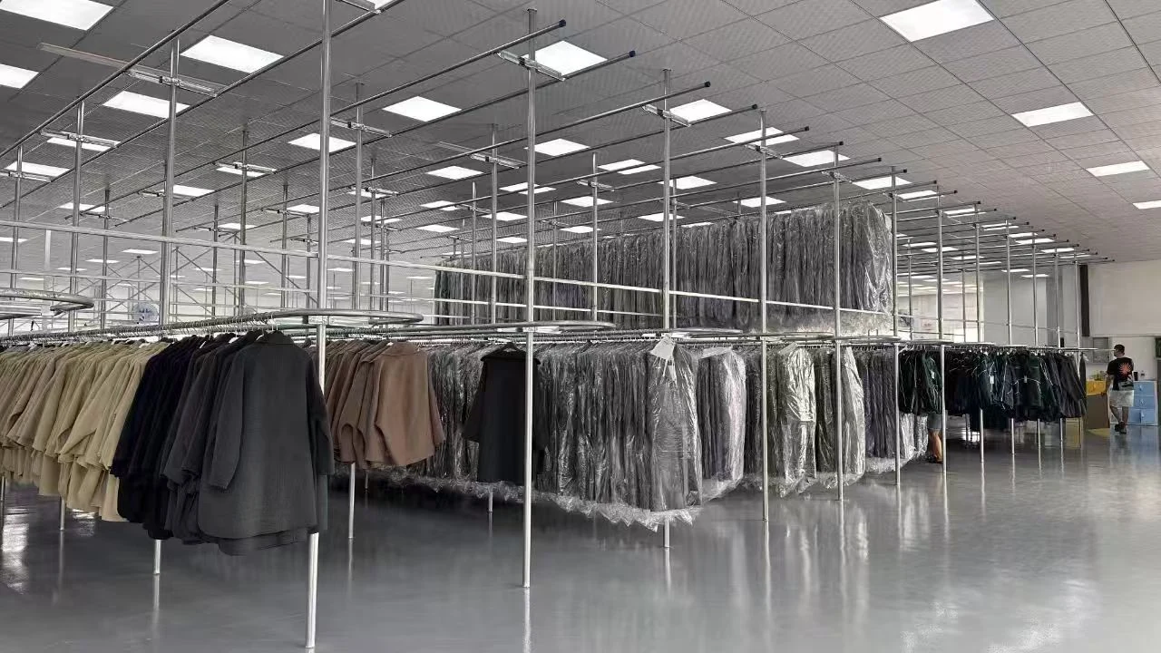 Garment handling area